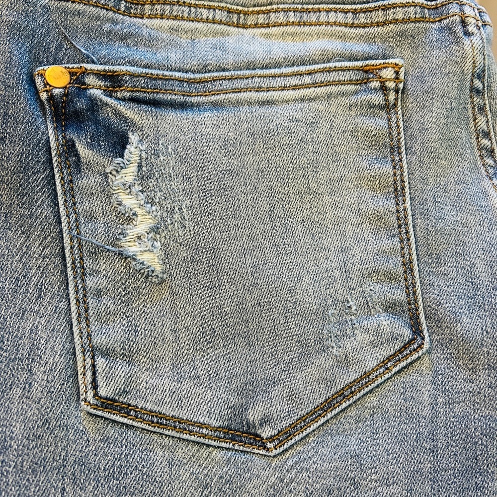 Judy Blue Dad Jean 11/30 High Rise Straight Leg Distressed Hidden Pocket - Picture 10 of 11